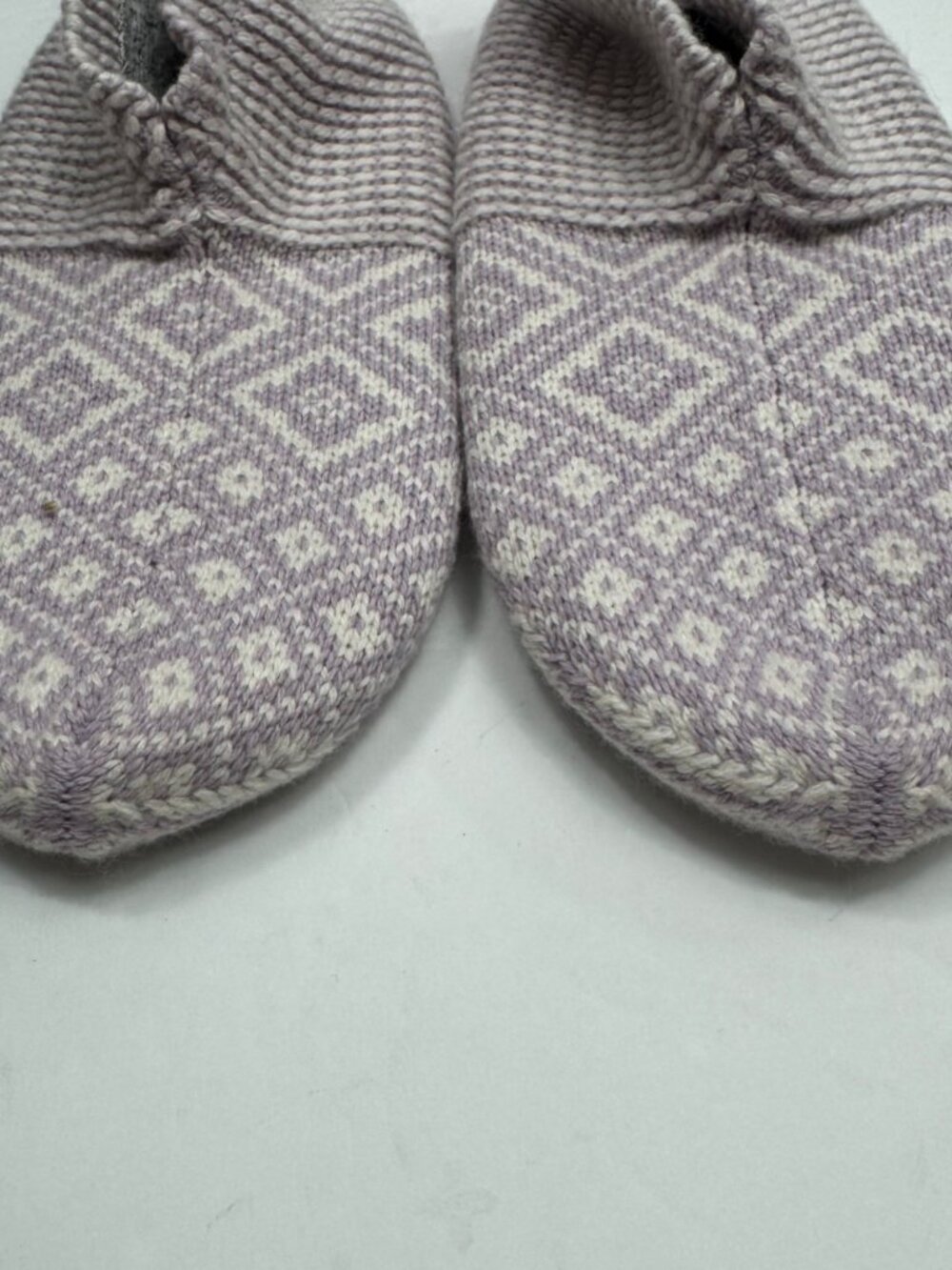 Bombas Womens Griipper Slippers Sz M Lavender Fair Isle Fleece Lined - Picture 2 of 9